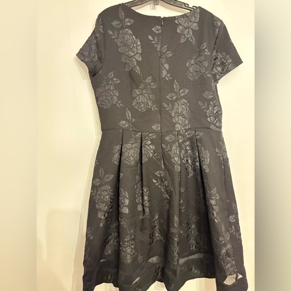 Floral Black Dress - Picture 2 of 3